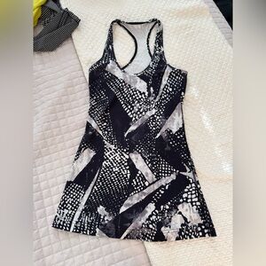 Lululemon Monochrome Patterned Tank